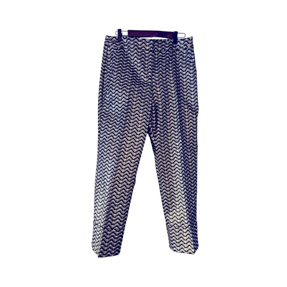 Trina Turk -The Banshee pant cropped bootcut dress pant in metallic jacquard. - Picture 15 of 15